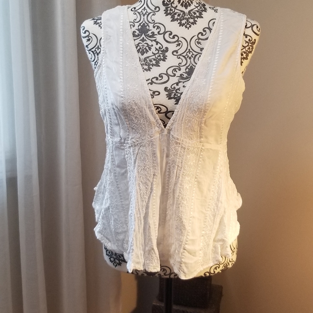 Very pretty tank top